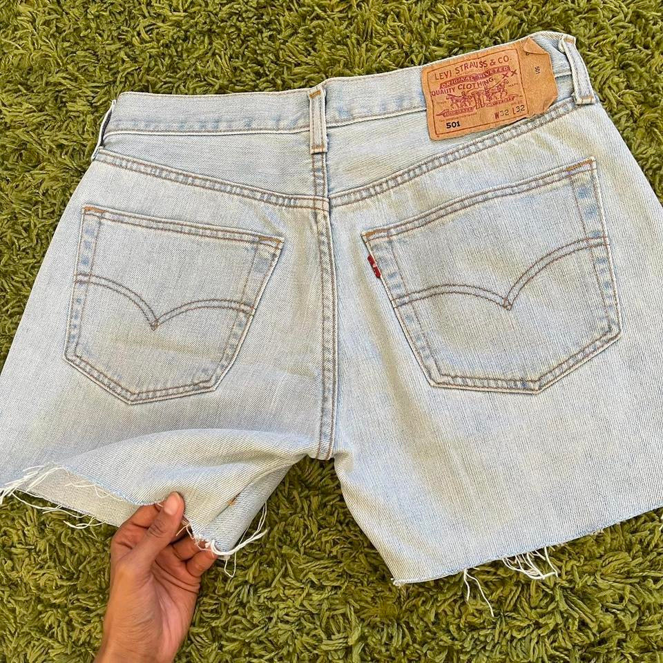 90s y2k LEVI’S denim shorts