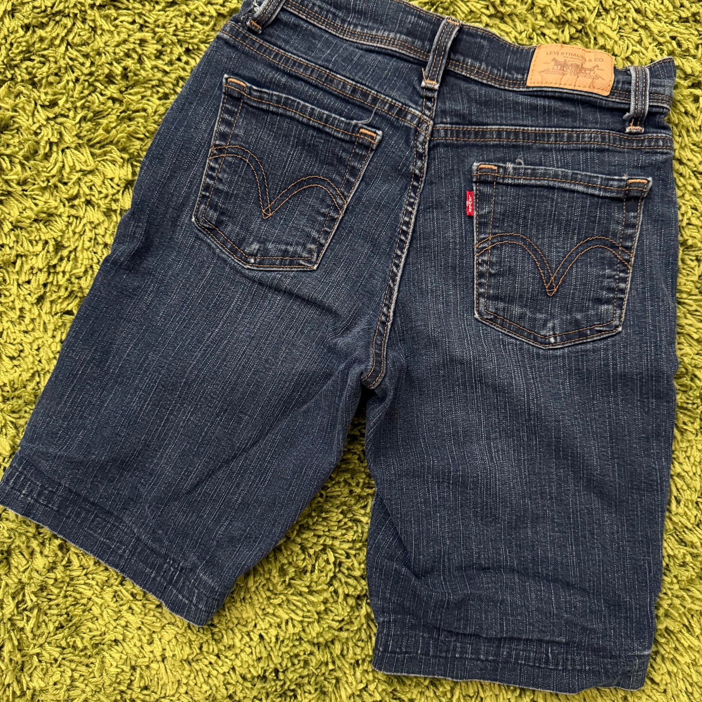 vintage 90s y2k LEVI’S denim bermuda shorts