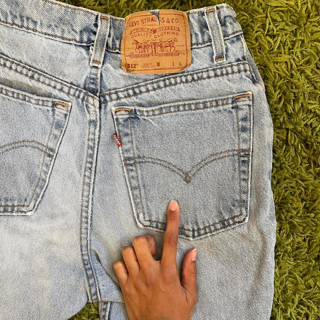 vintage whimsy 90s y2k LEVI’S denim bermuda shorts