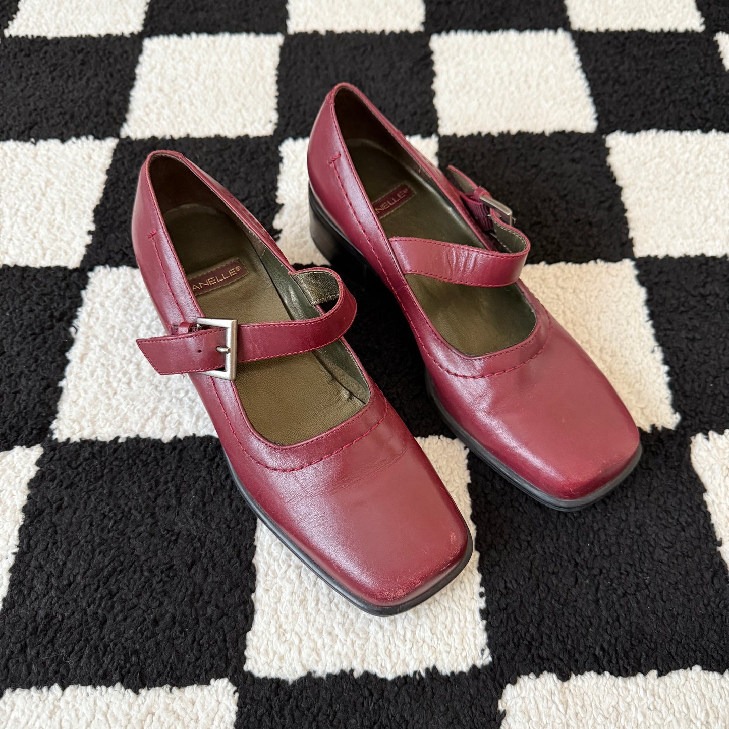 vintage whimsy 90s y2k DANELLE chunky mary janes
