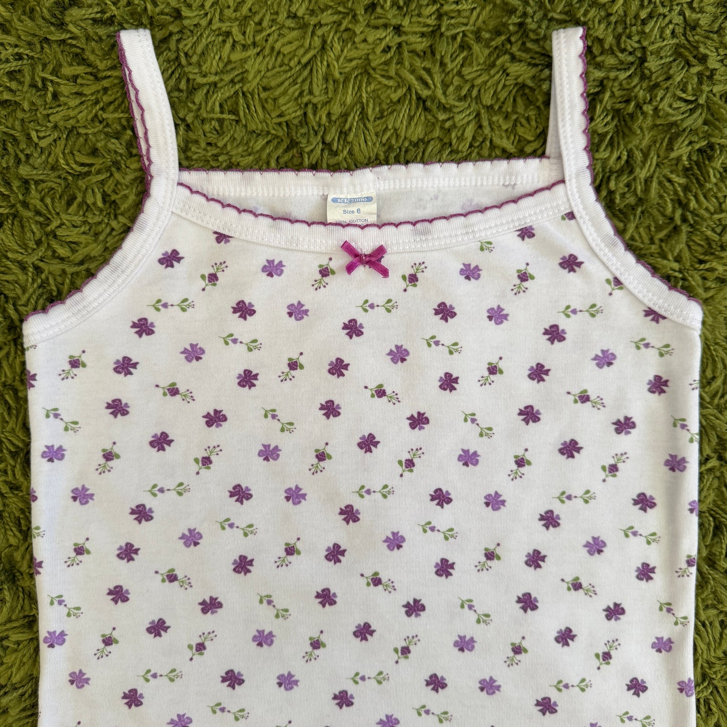 unique vintage whimsy 90s y2k graphic cami top