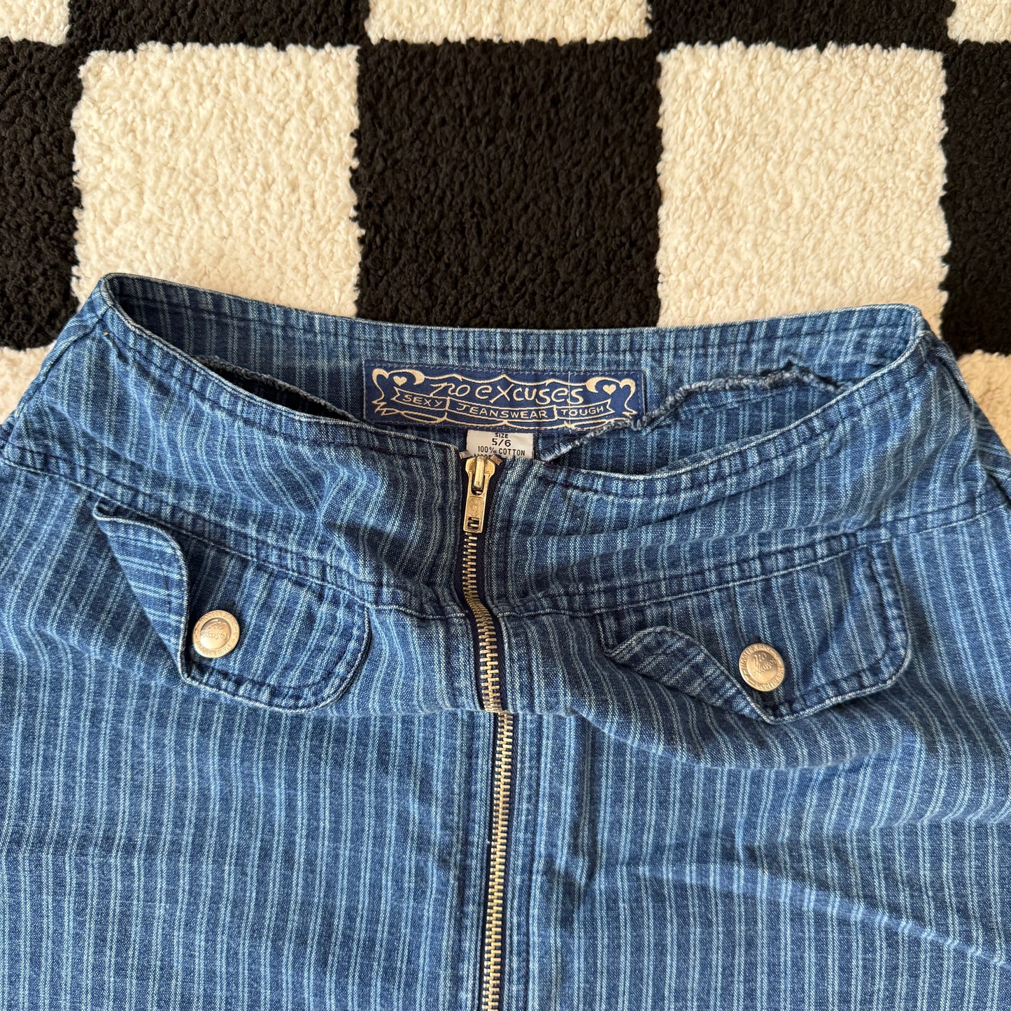 unique vintage whimsy 90s y2k NO EXCUSES mini skirt