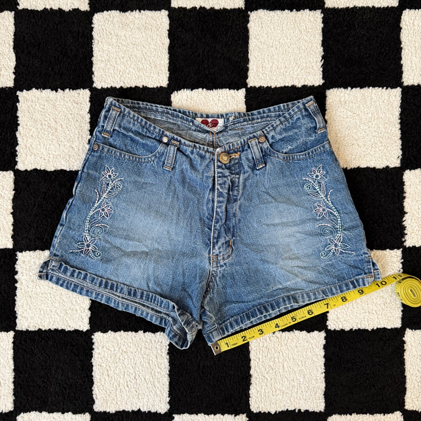 vintage whimsy 90s y2k denim embroidered shorts