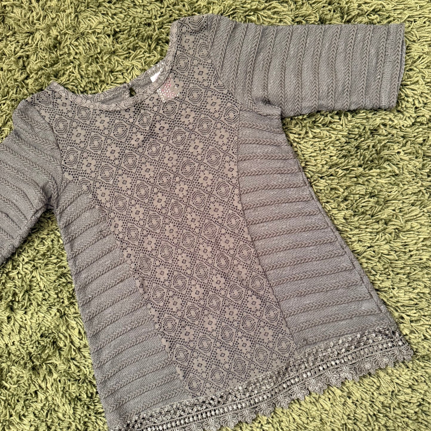 unique vintage whimsy 90s y2k sleeved top