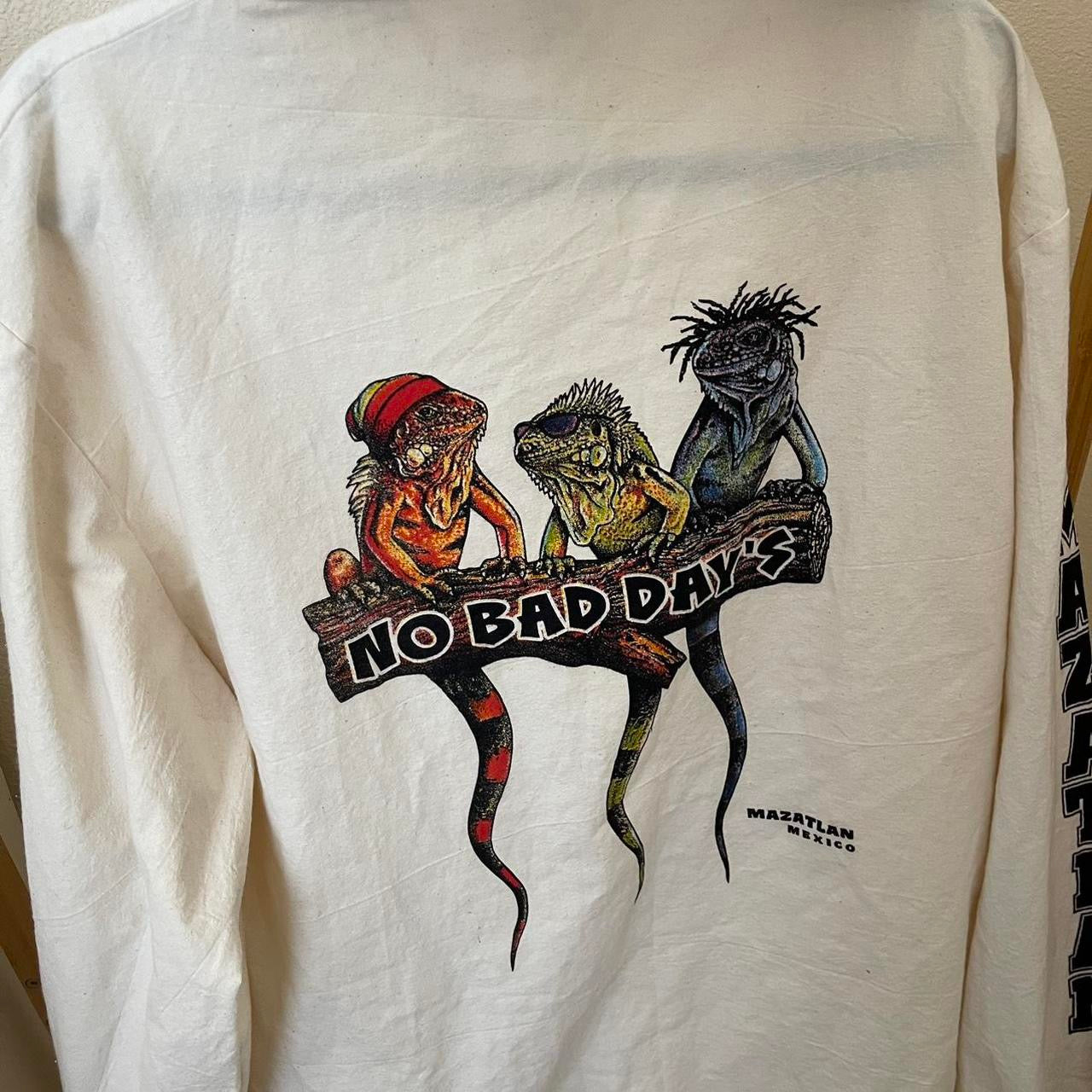 unique vintage whimsy 90s y2k graphic zip up