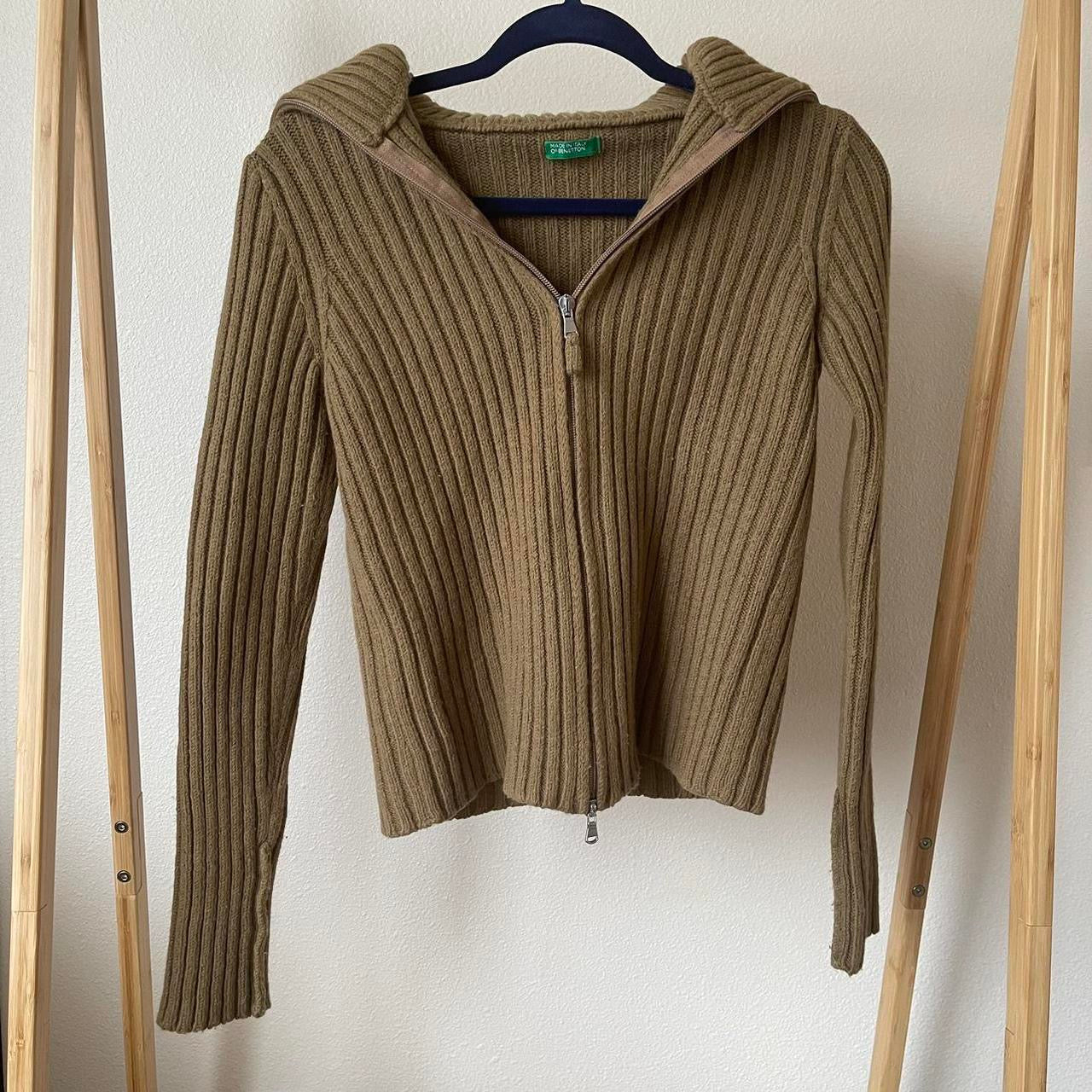 unique vintage whimsy 90s y2k chunky knit cardigan sweater