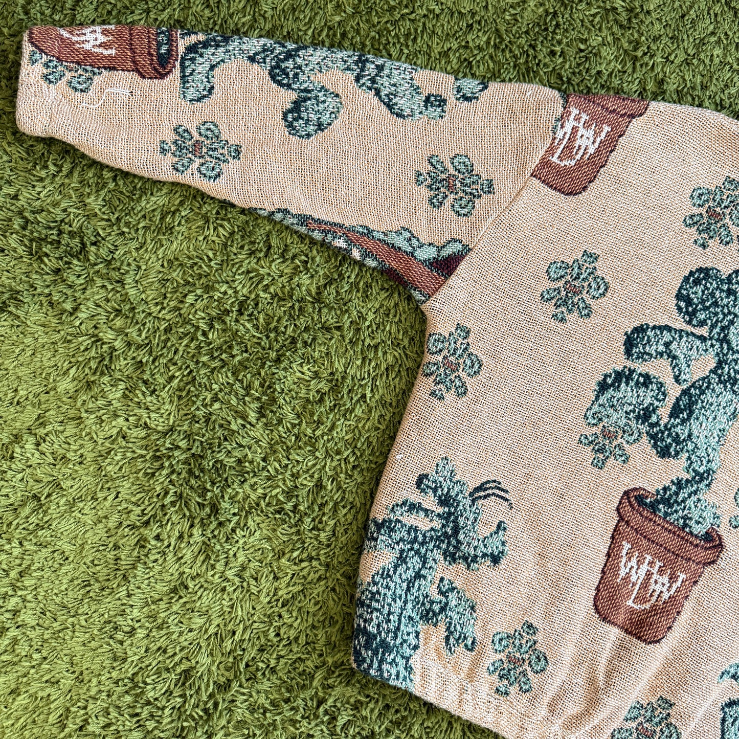 unique vintage whimsy 90s y2k DISNEY knit cardigan sweater