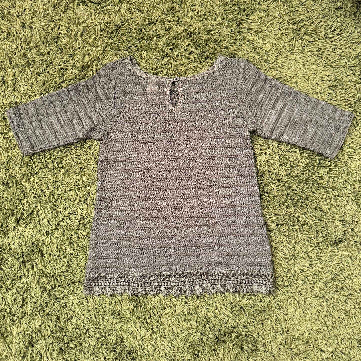 unique vintage whimsy 90s y2k sleeved top
