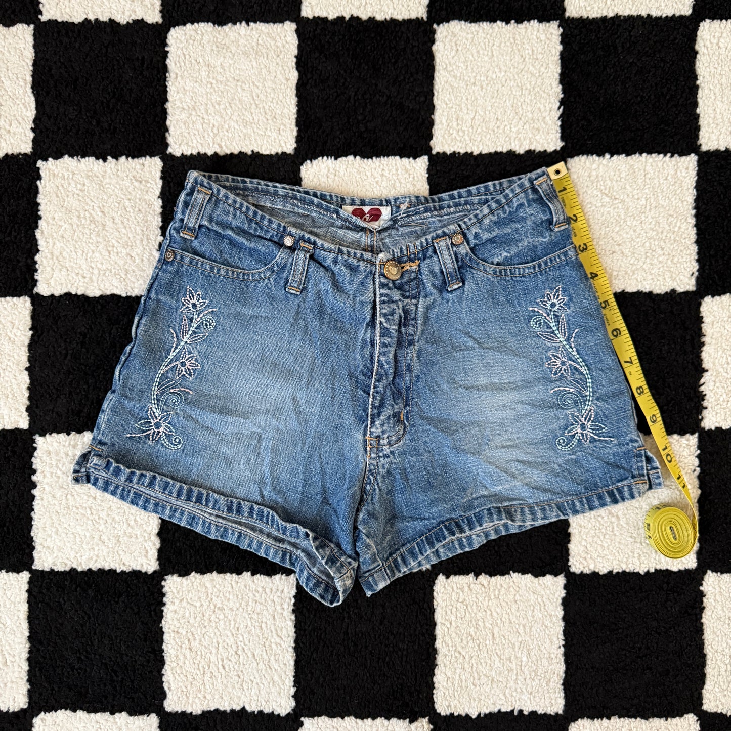 vintage whimsy 90s y2k denim embroidered shorts
