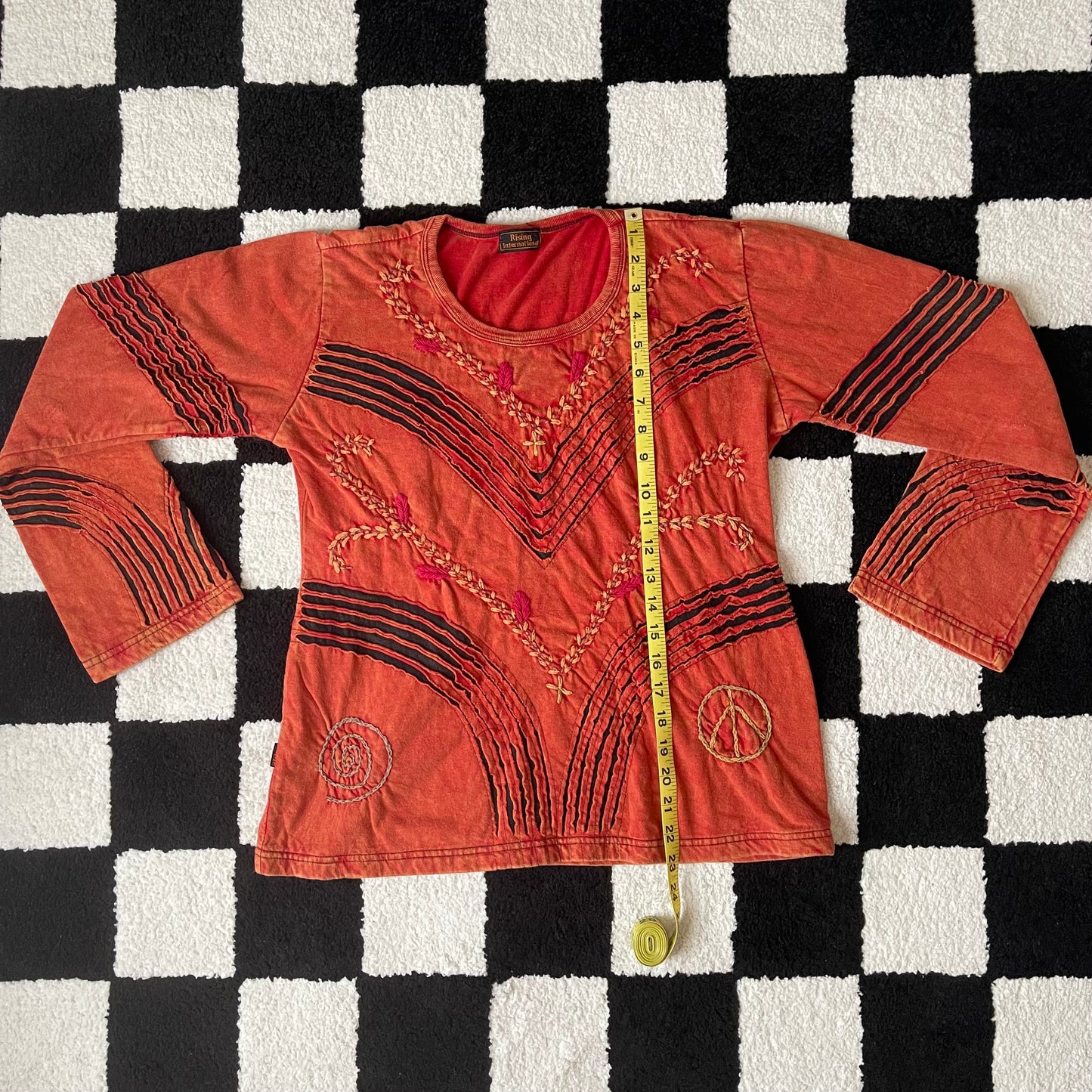 unique vintage whimsy 90s y2k embroidered sleeved top