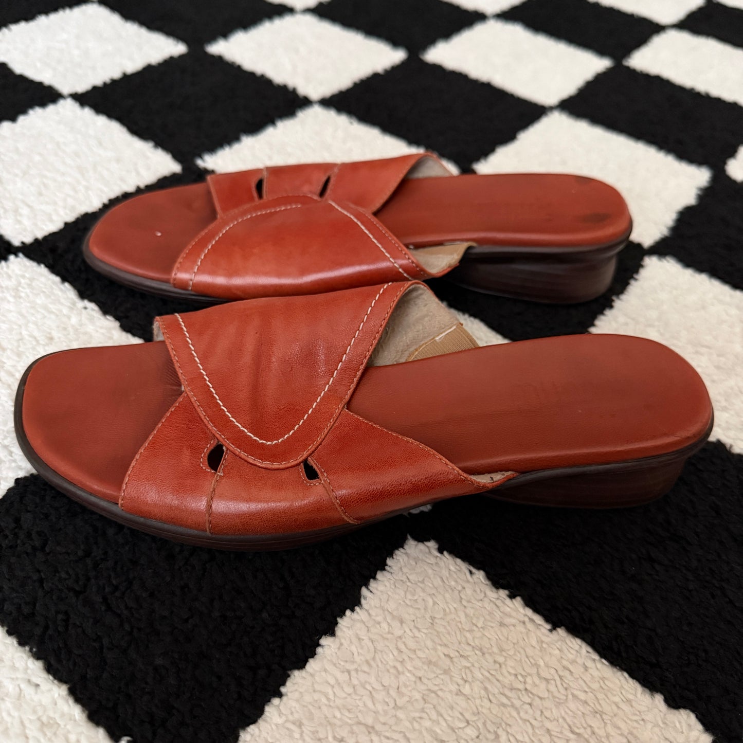 vintage whimsical 90s y2k mule sandals