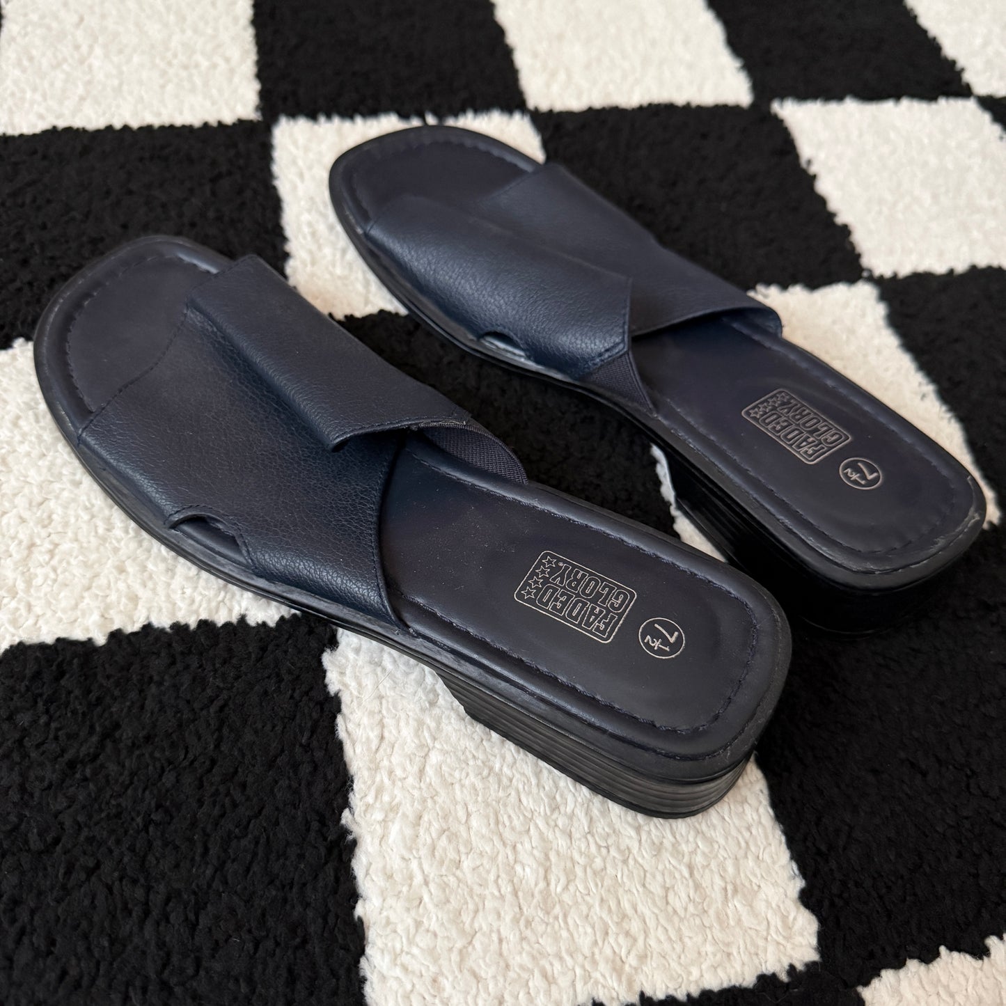 vintage whimsical 90s y2k mule sandals