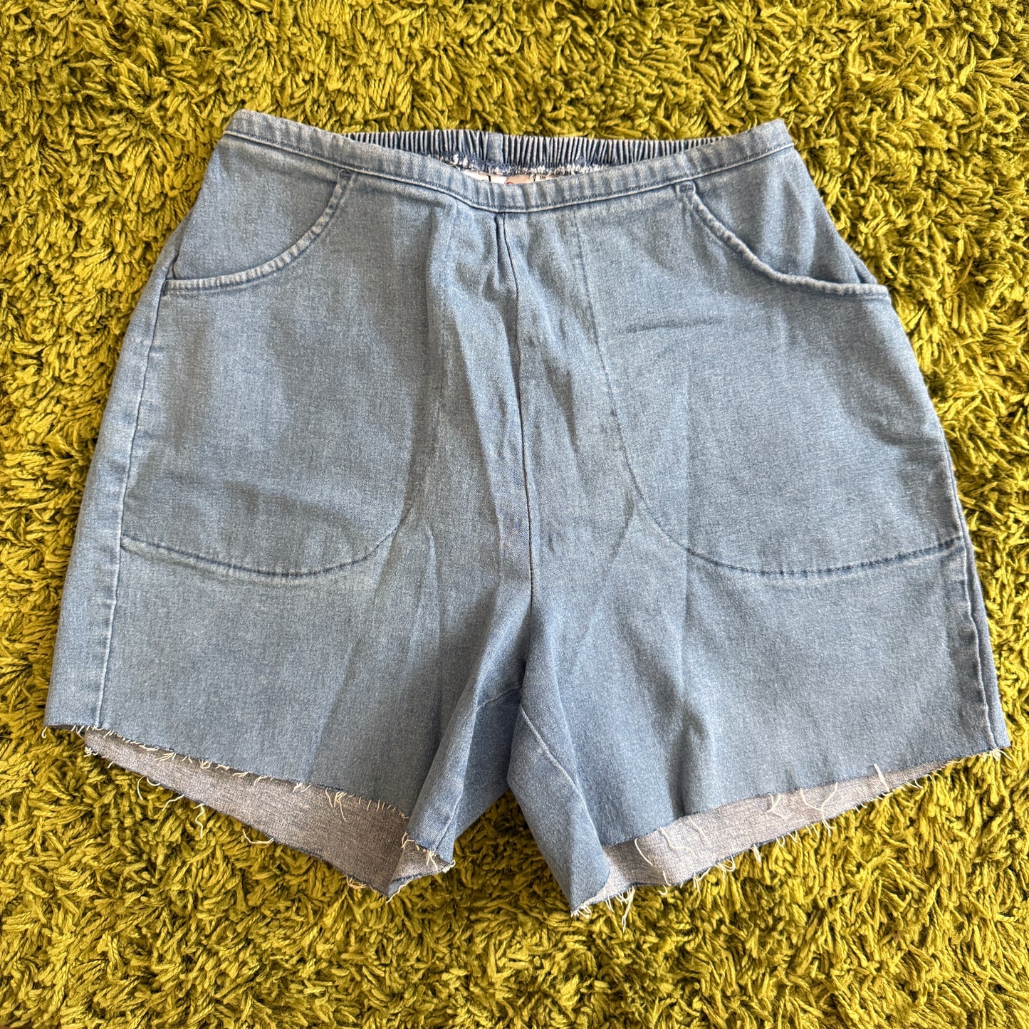 vintage whimsy 90s y2k denim shorts