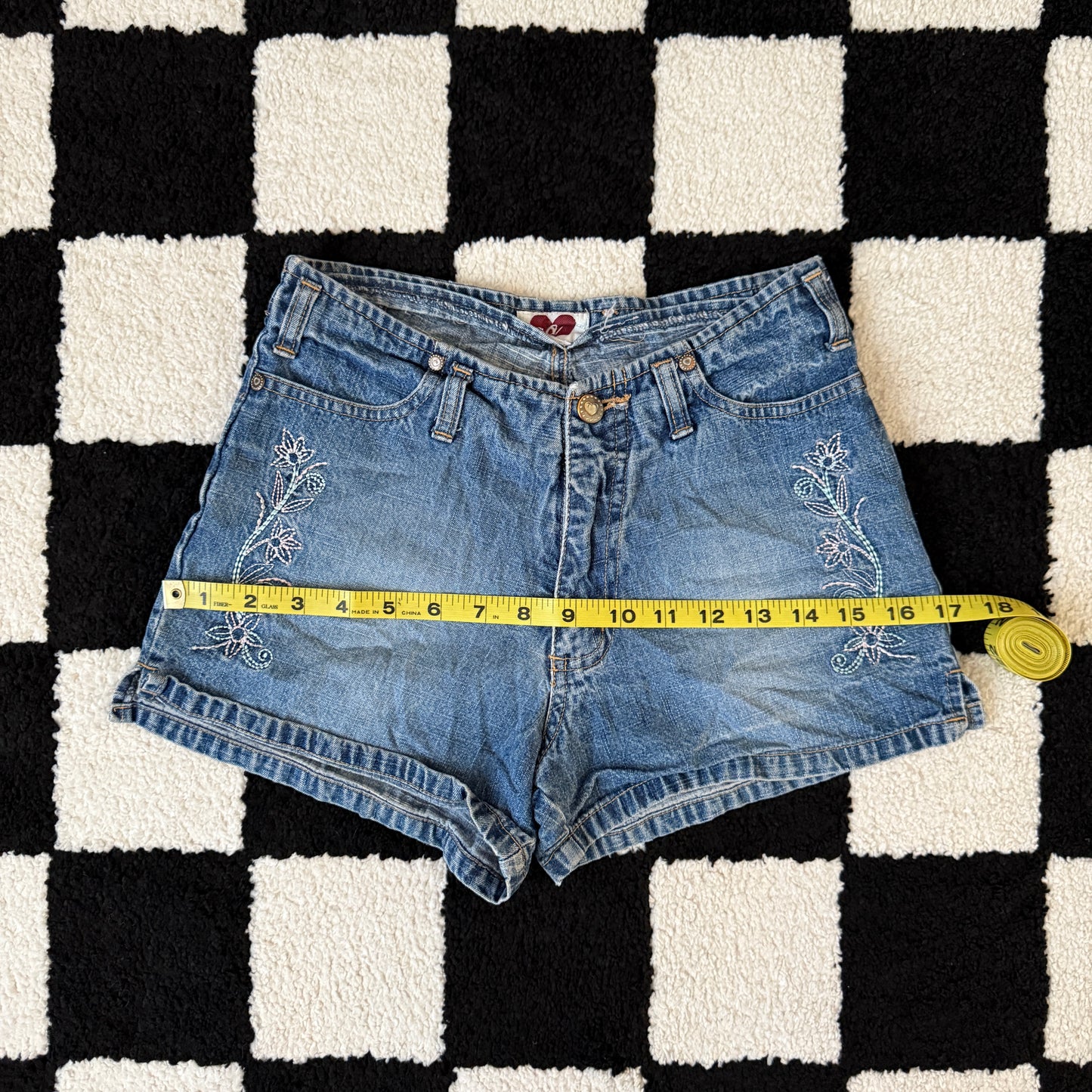 vintage whimsy 90s y2k denim embroidered shorts