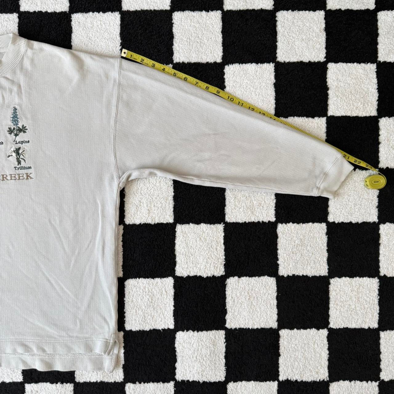 vintage whimsy 90s y2k SHANTY CREEK embroidered knit pullover sweater