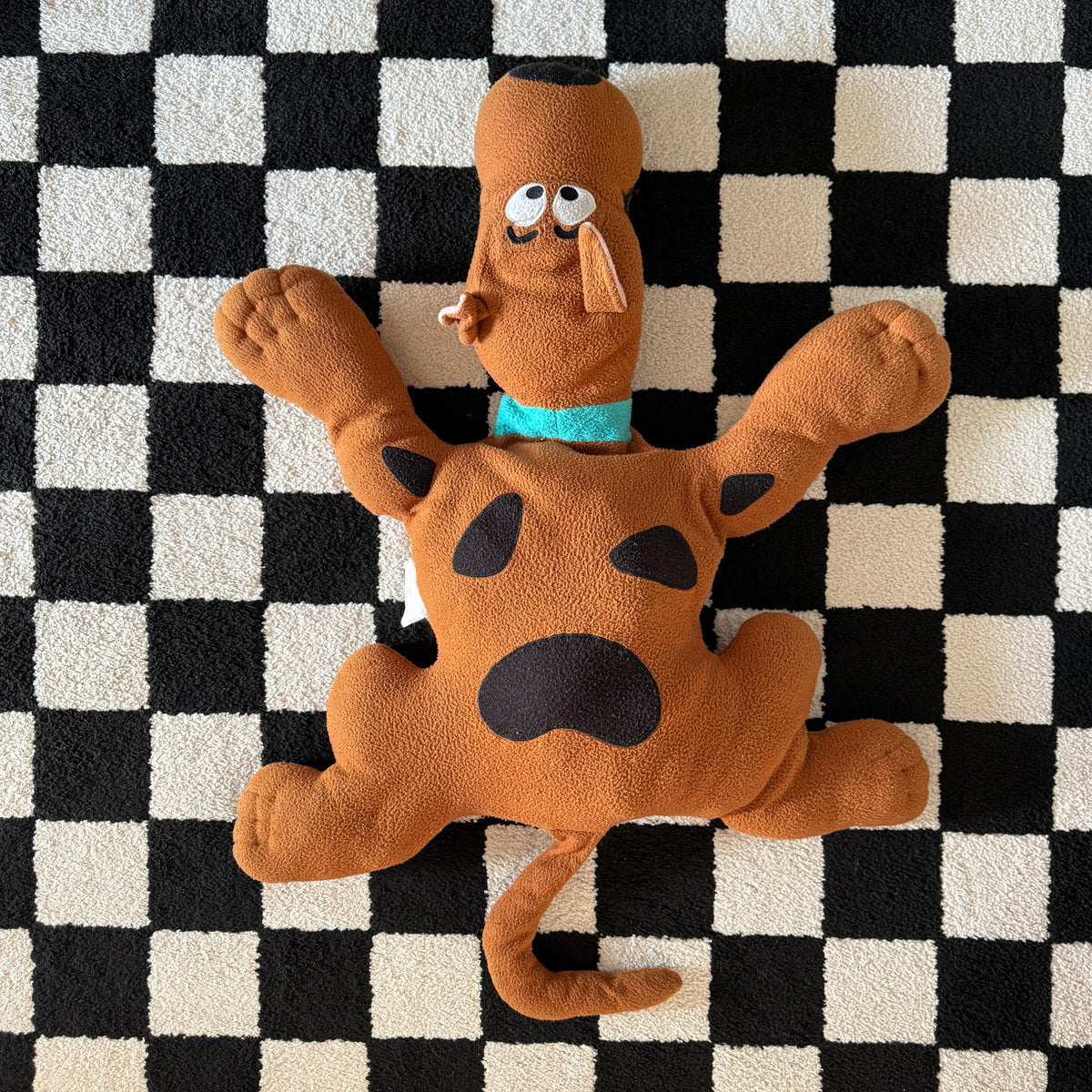 unique vintage whimsical scooby doo rug