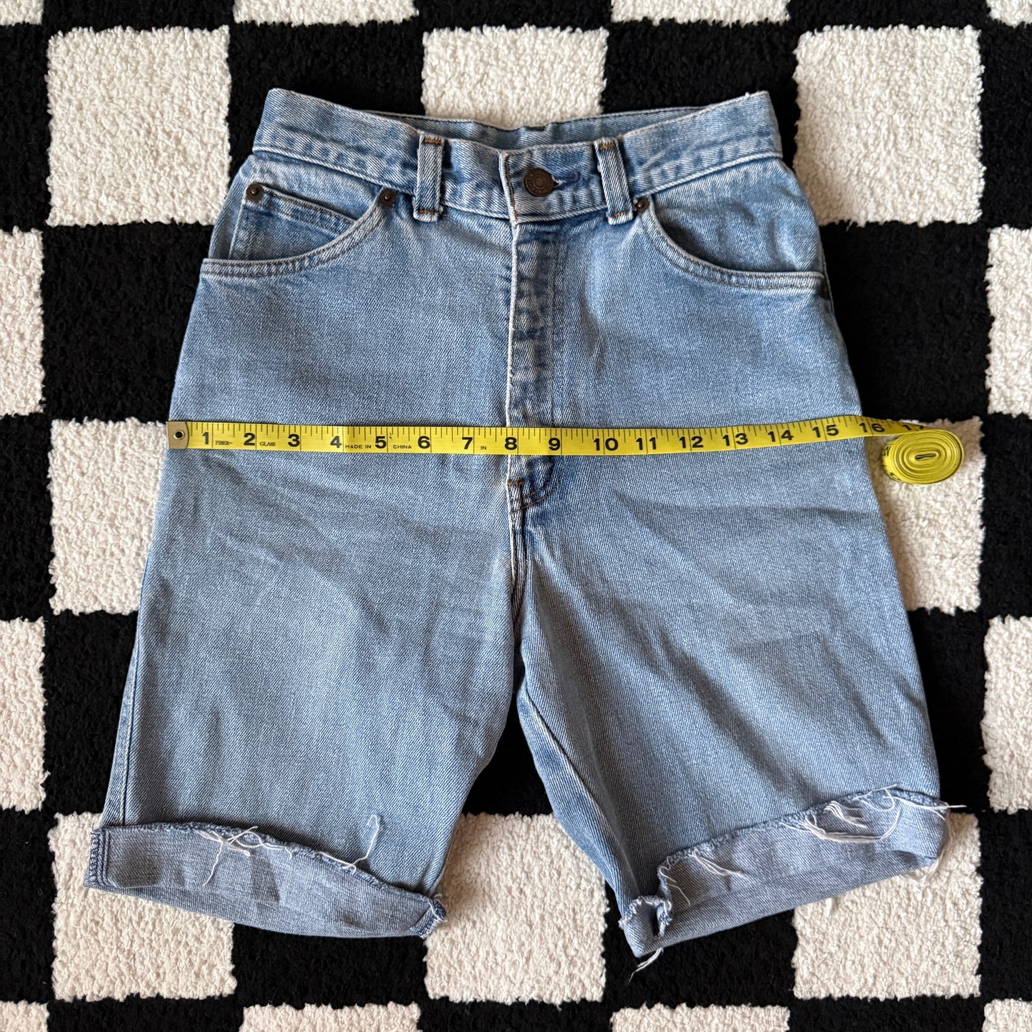 vintage whimsy 90s y2k LEVI’S denim bermuda shorts