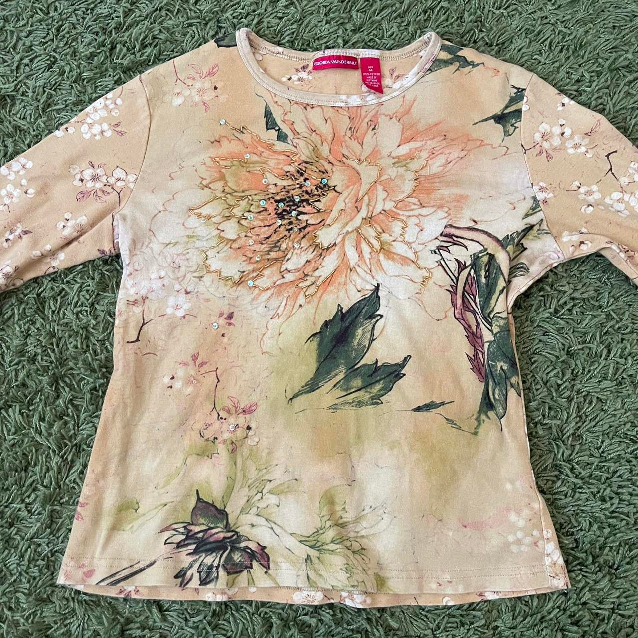 floral quarter sleeve top