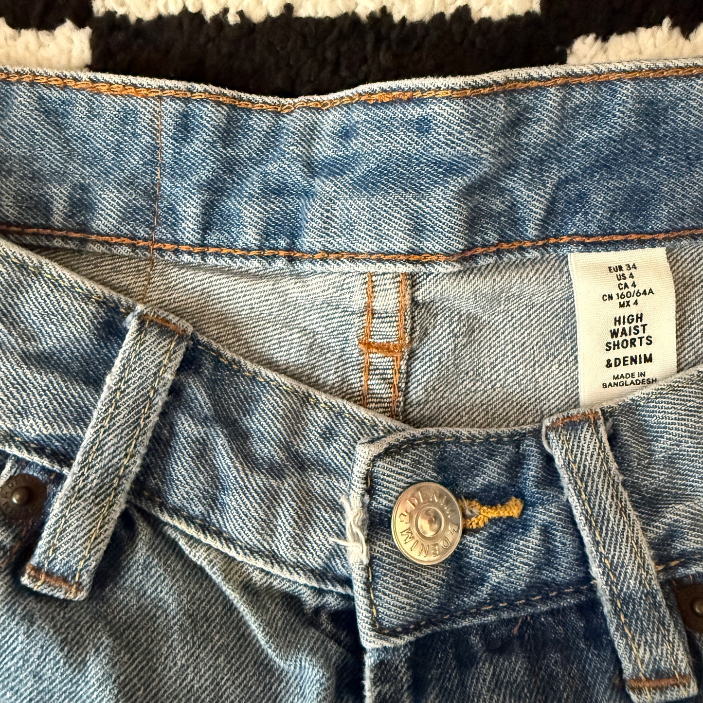 vintage whimsy 90s y2k denim shorts