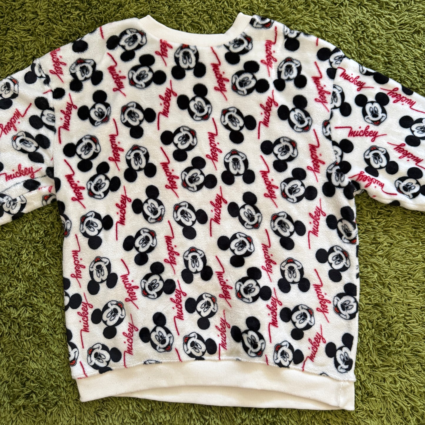 whimsical 90s y2k DISNEY graphic pullover sweatshirt