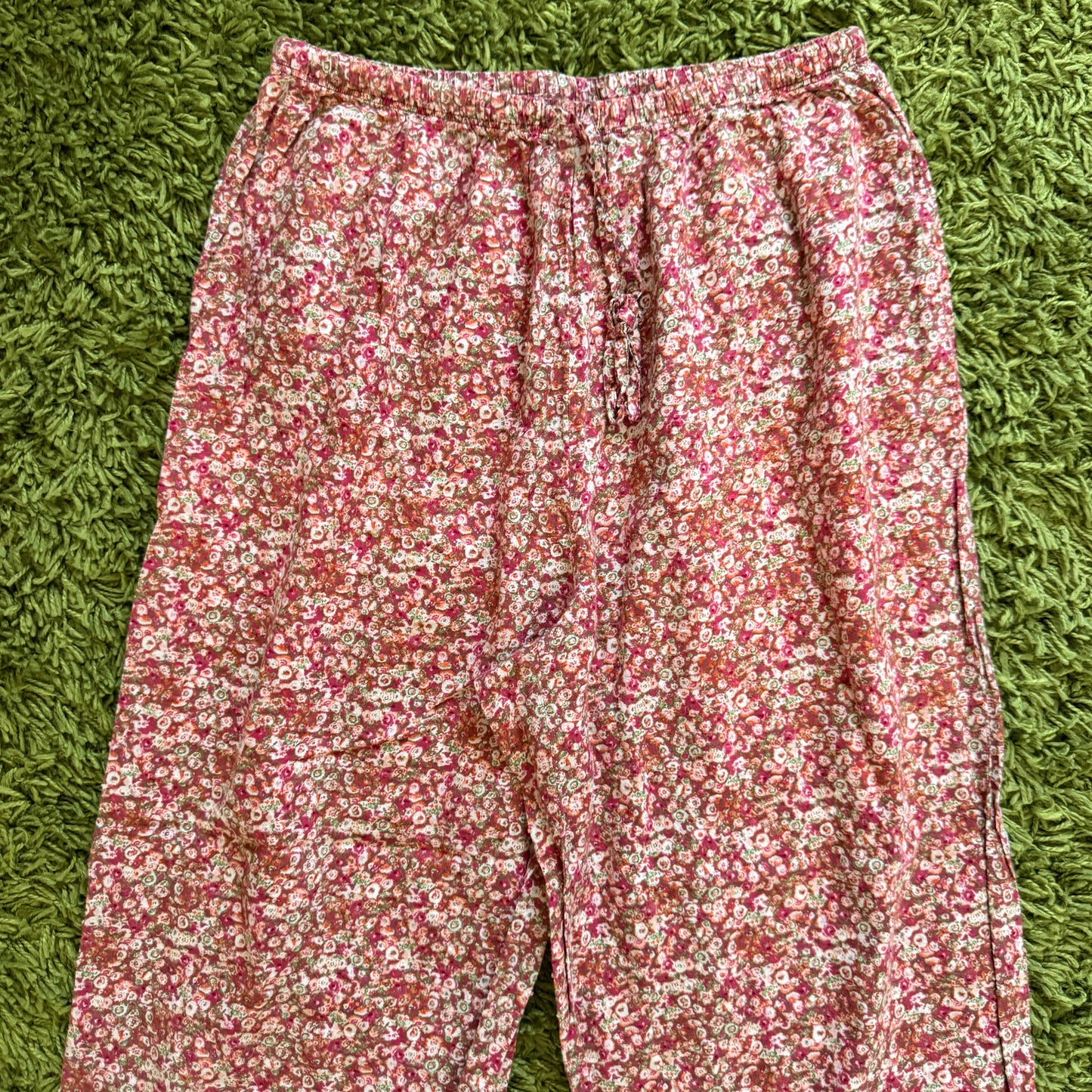 unique vintage whimsy 90s SLEEP SENSE capri lounge pants