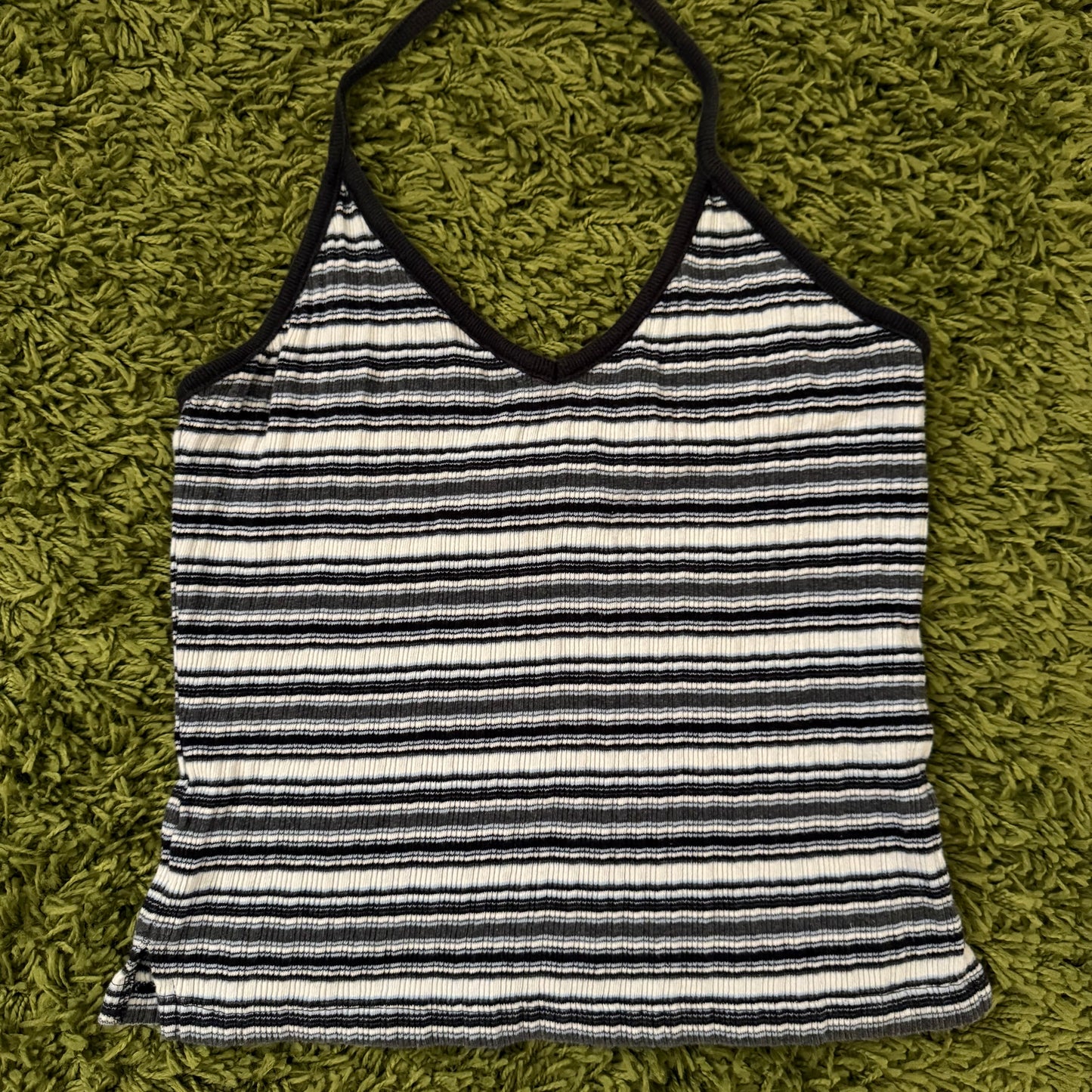 unique vintage whimsy 90s y2k XHILARATION halter top