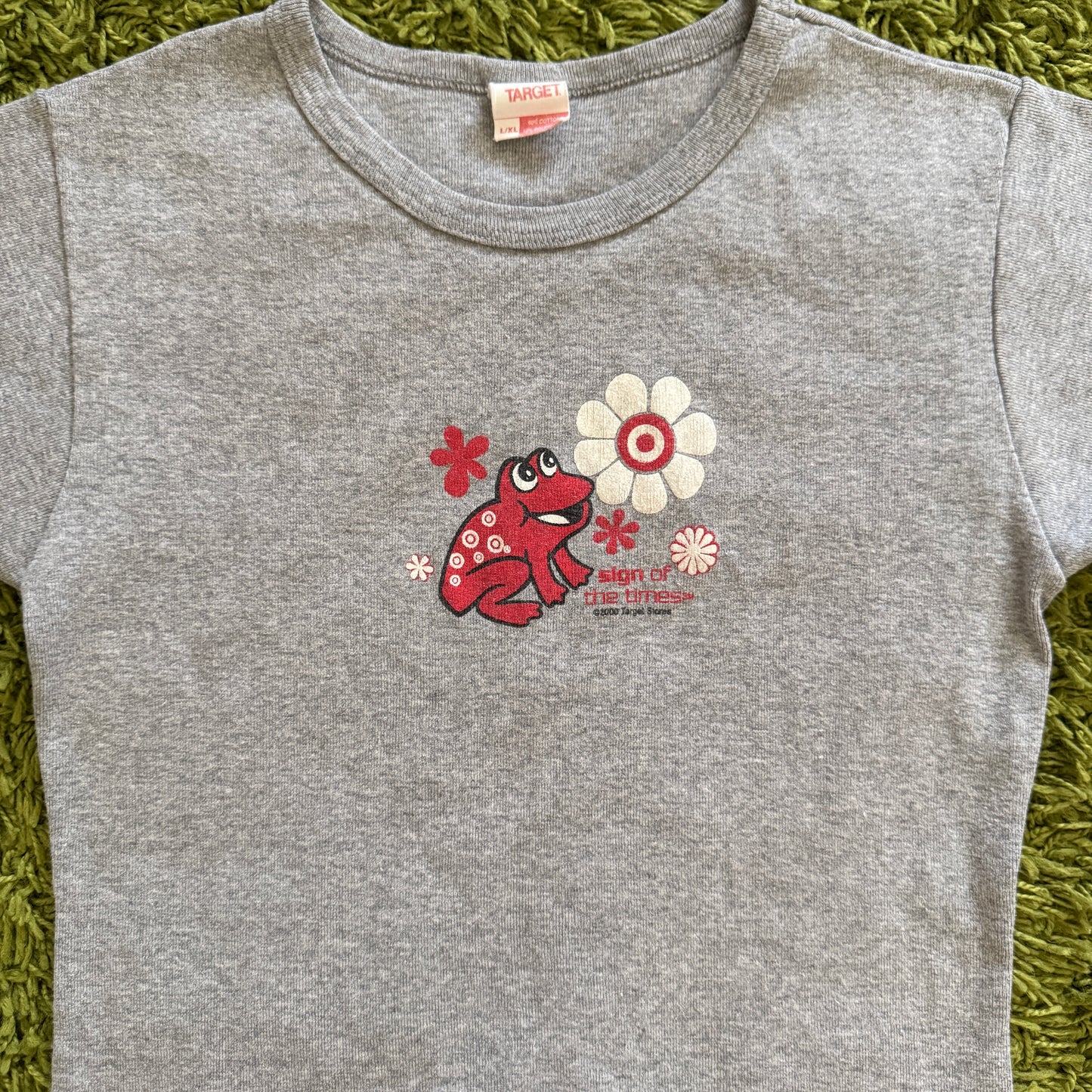 unique vintage whimsical 90s y2k frog graphic baby tee