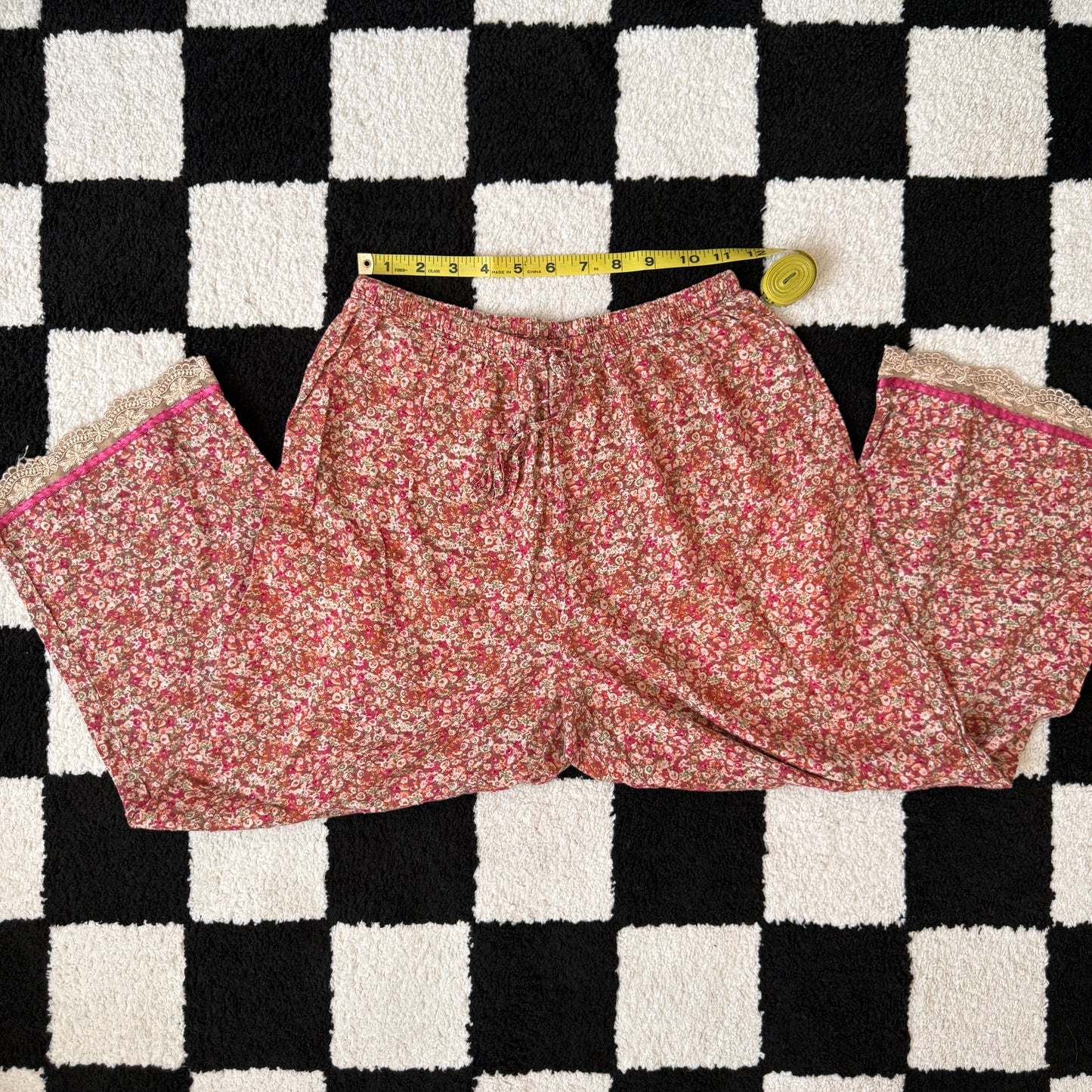 unique vintage whimsy 90s SLEEP SENSE capri lounge pants