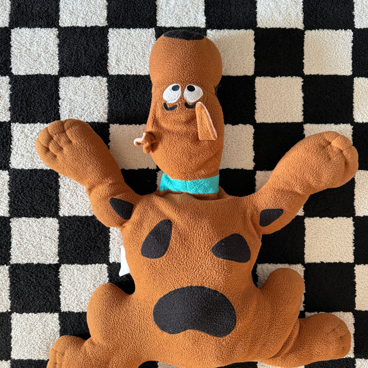 unique vintage whimsical scooby doo rug