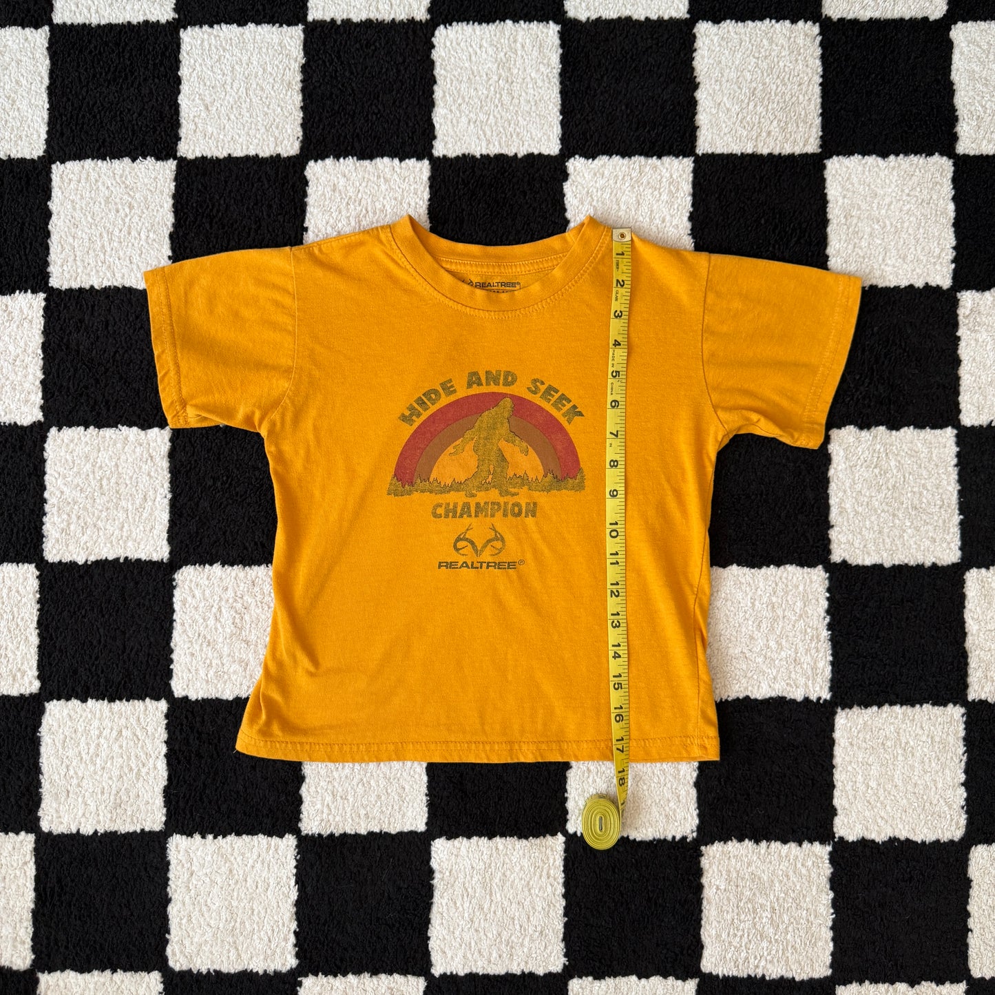 unique vintage whimsy 90s y2k REALTREE graphic baby tee