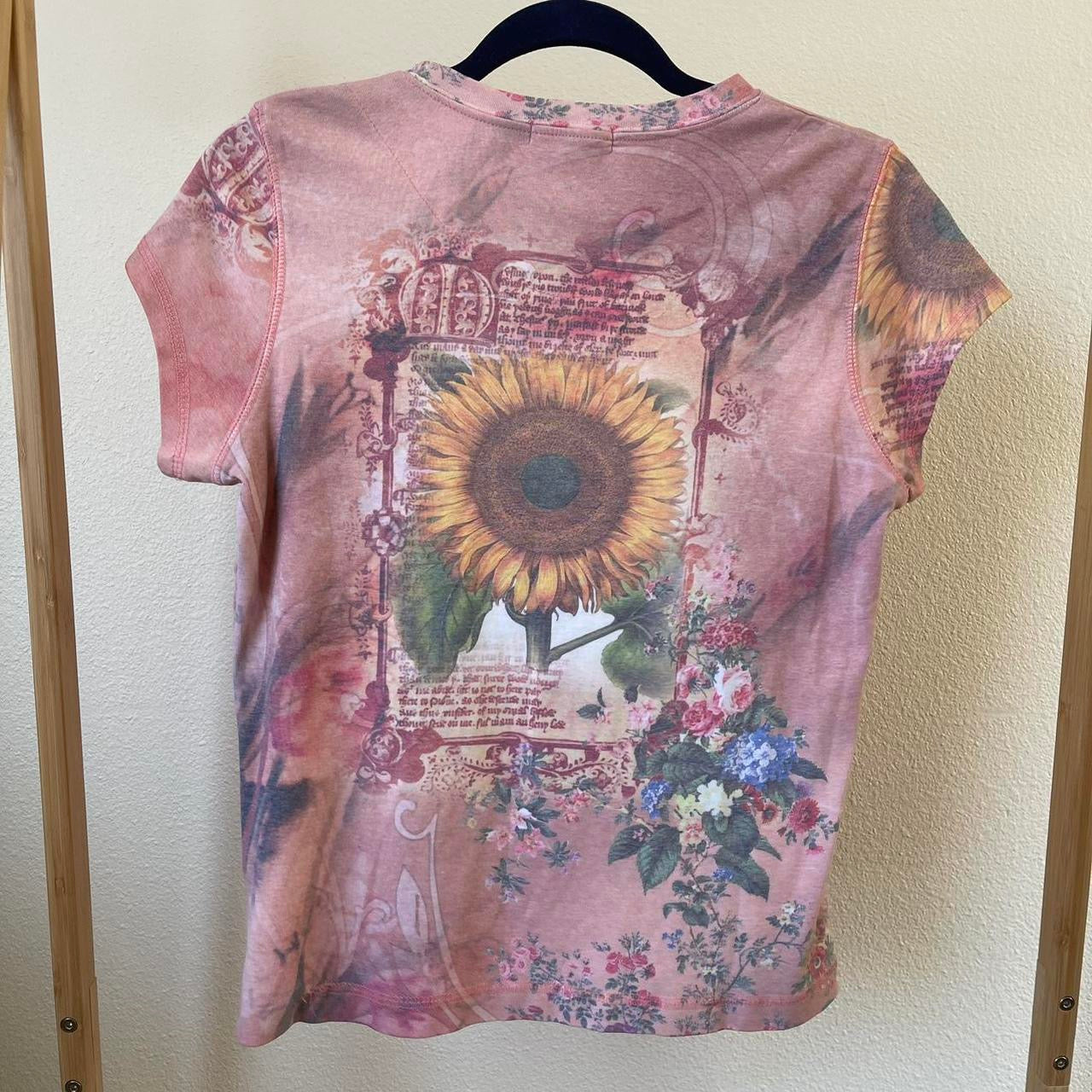 graphic floral t shirt