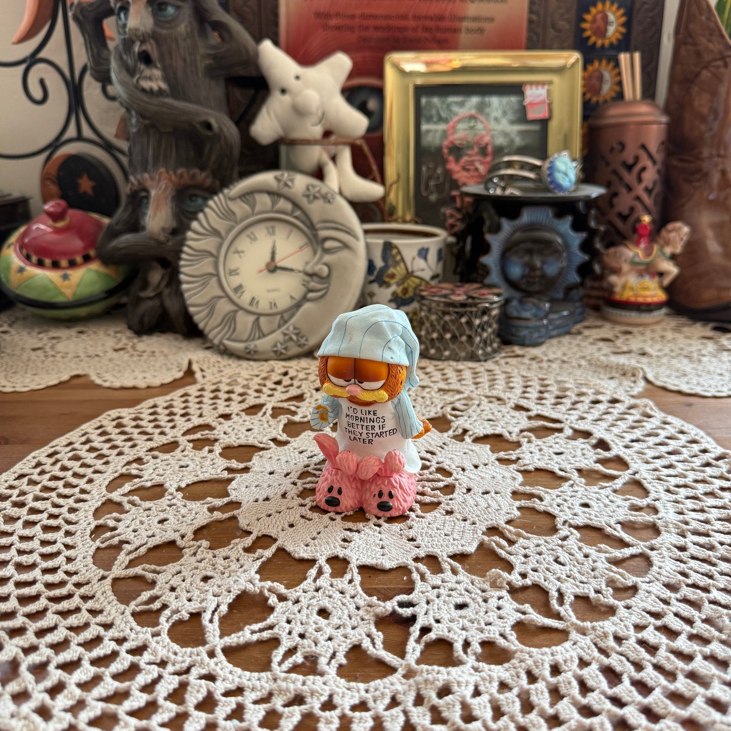 unique vintage whimsical garfield figure collectable trinket