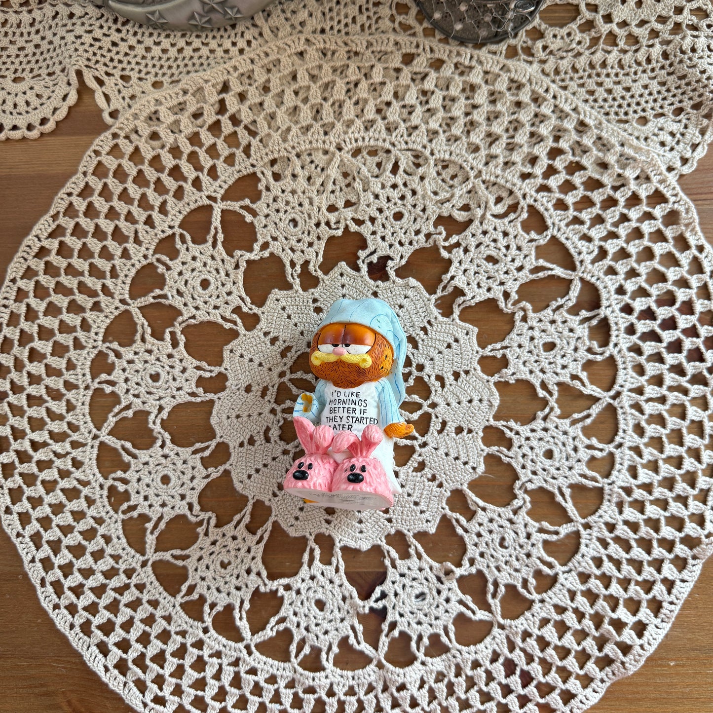 unique vintage whimsical garfield figure collectable trinket
