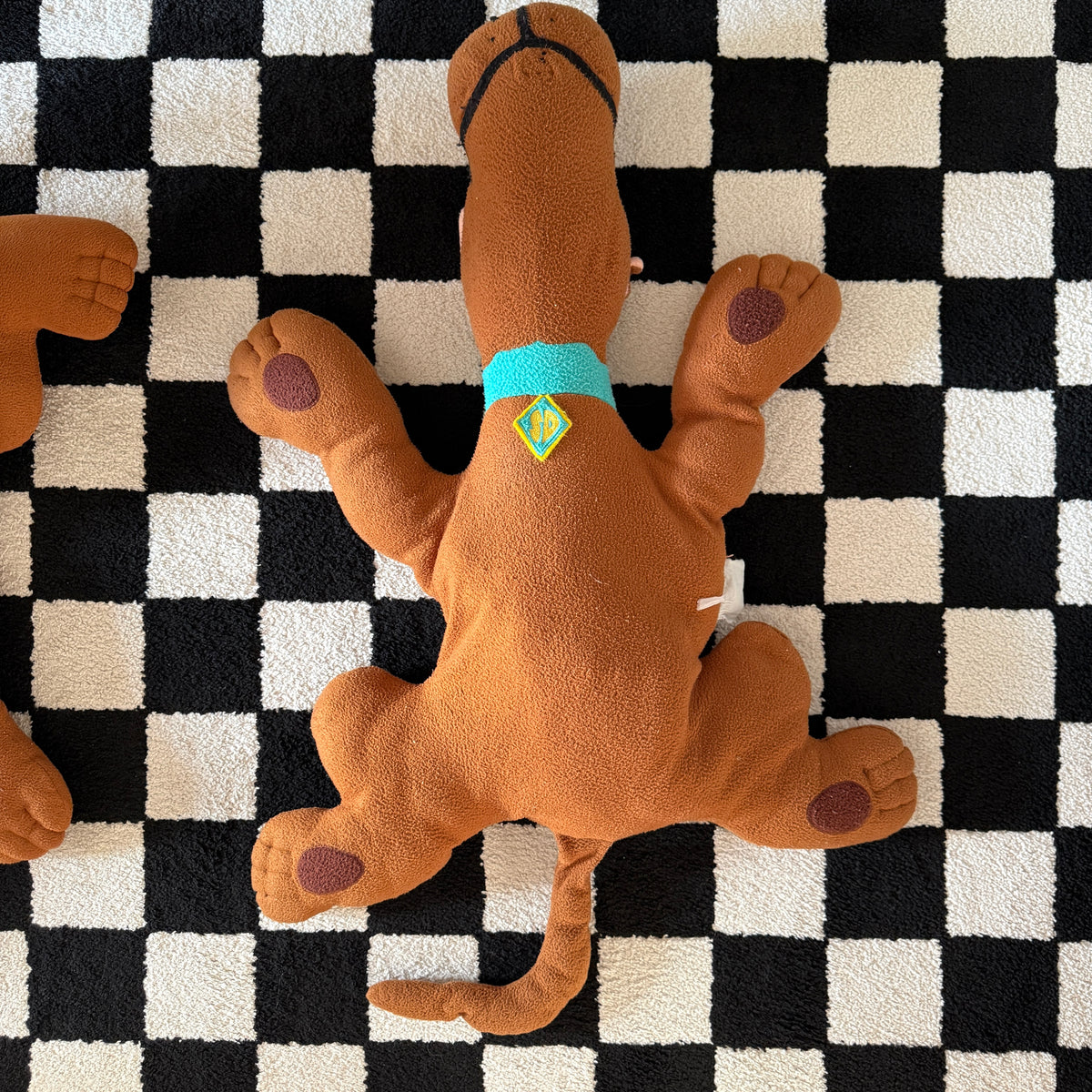 unique vintage whimsical scooby doo rug
