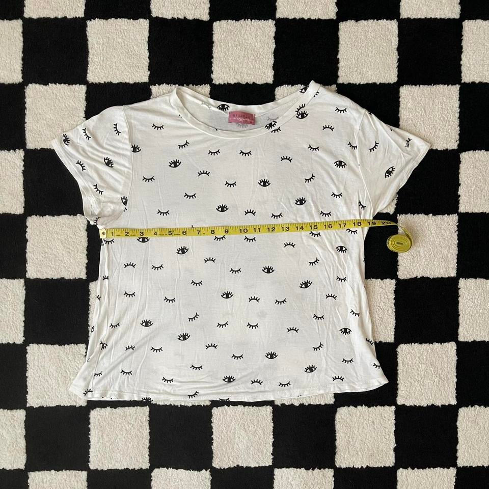 graphic t shirt