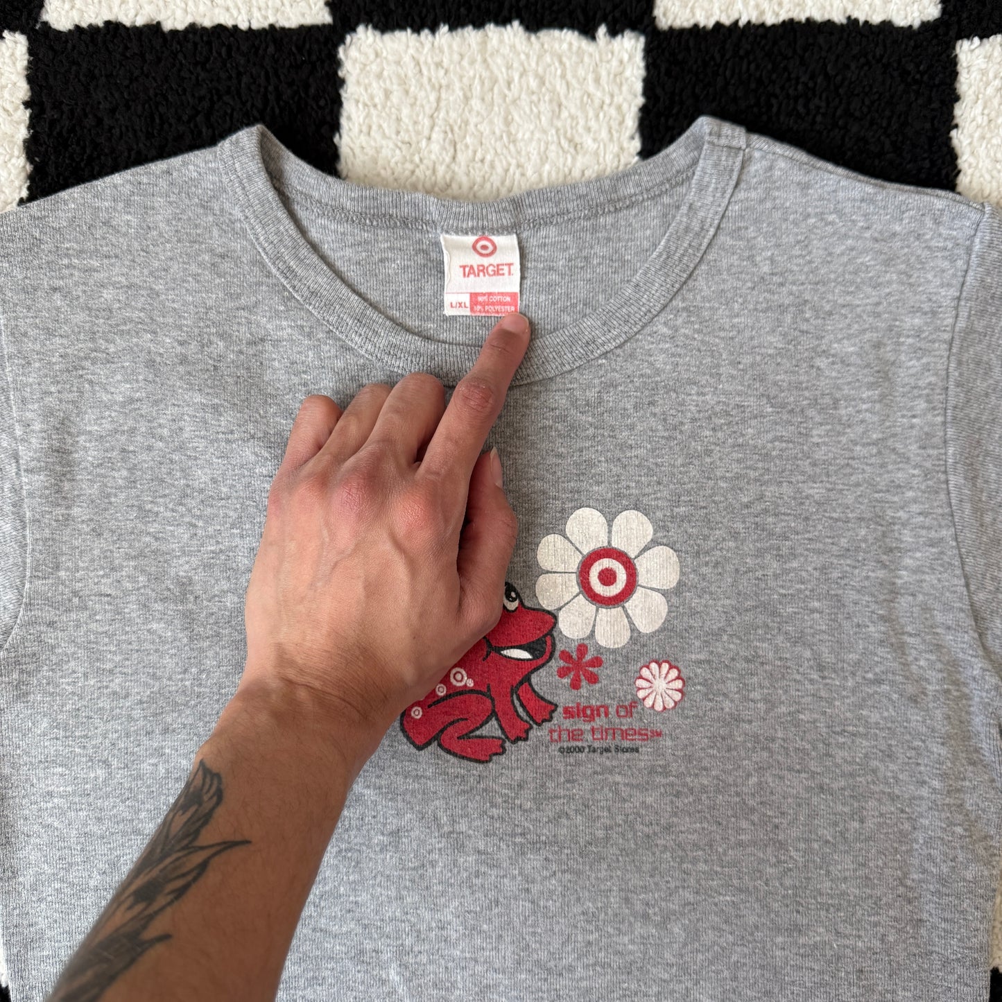 unique vintage whimsical 90s y2k frog graphic baby tee