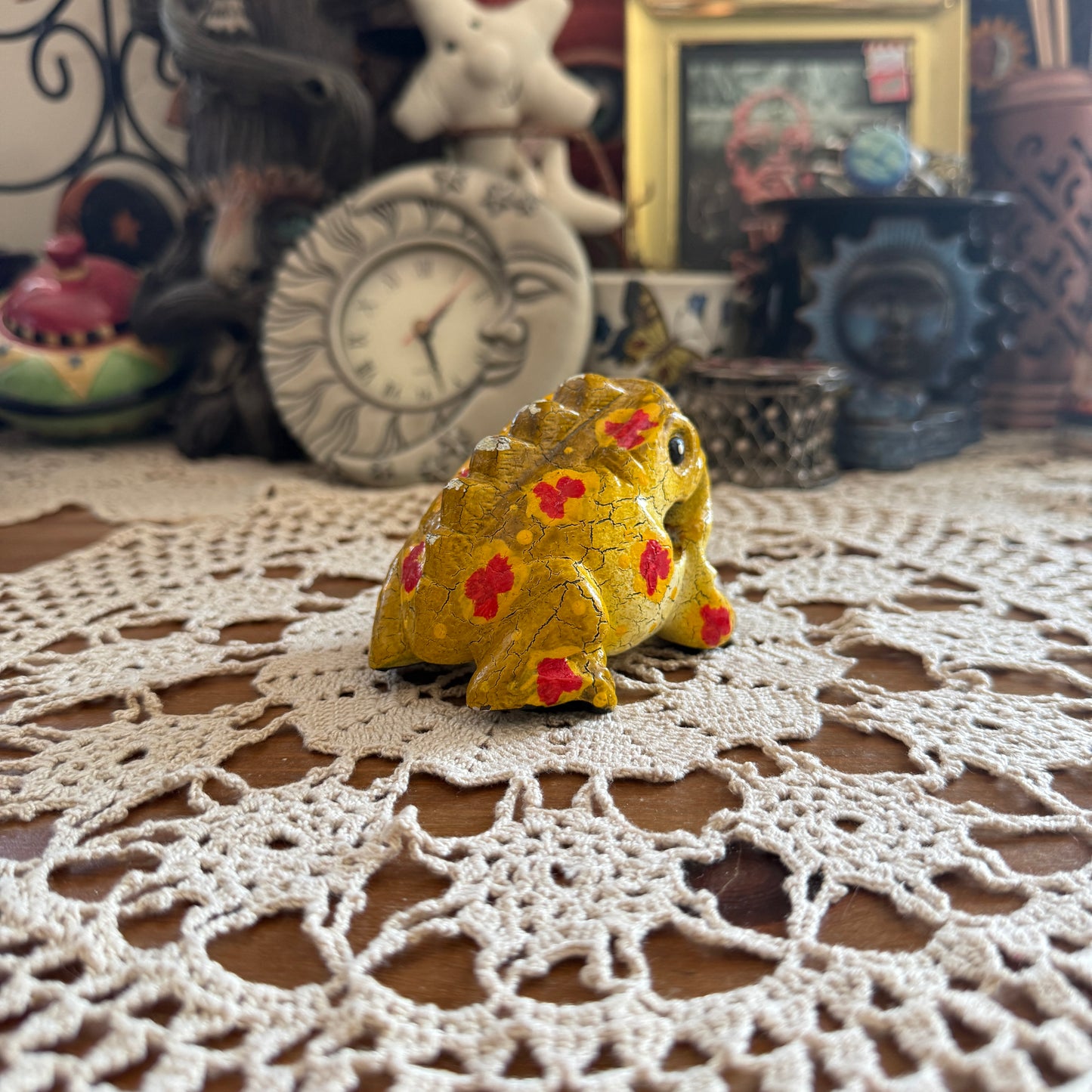 unique vintage whimsical frog figure collectable trinket