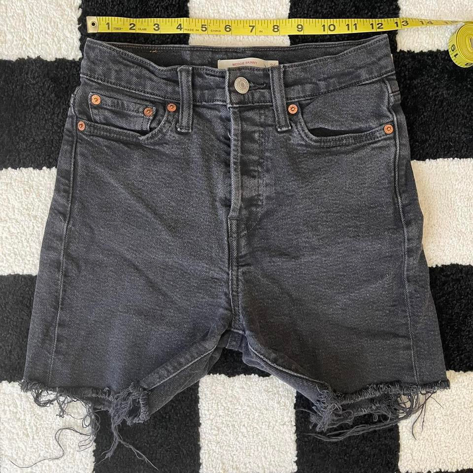 Levi’s bermuda shorts