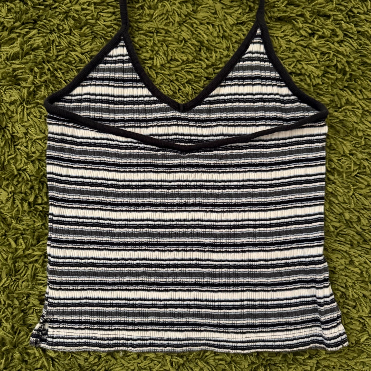 unique vintage whimsy 90s y2k XHILARATION halter top