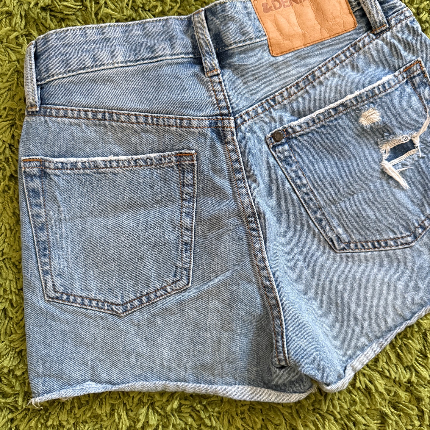 vintage whimsy 90s y2k denim shorts
