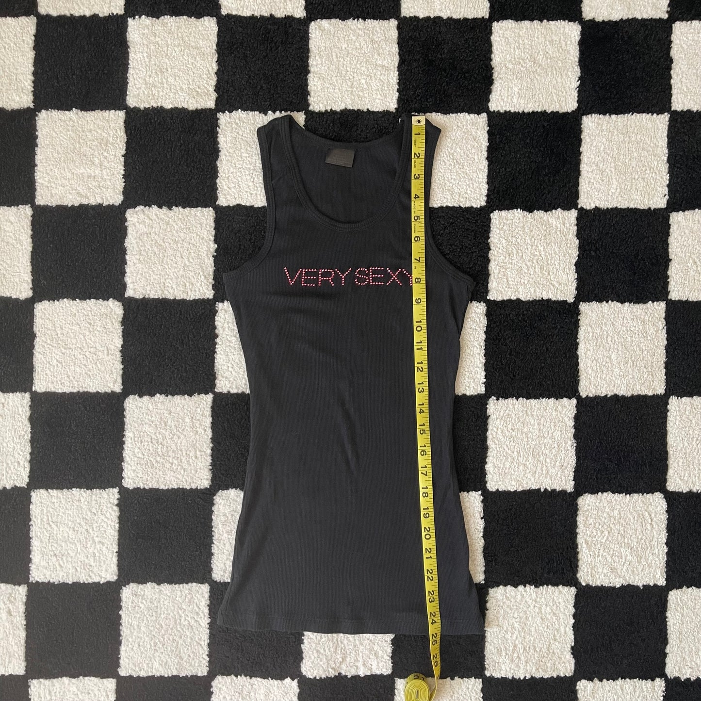 ribbed “VERY SEXY” graphic tank top