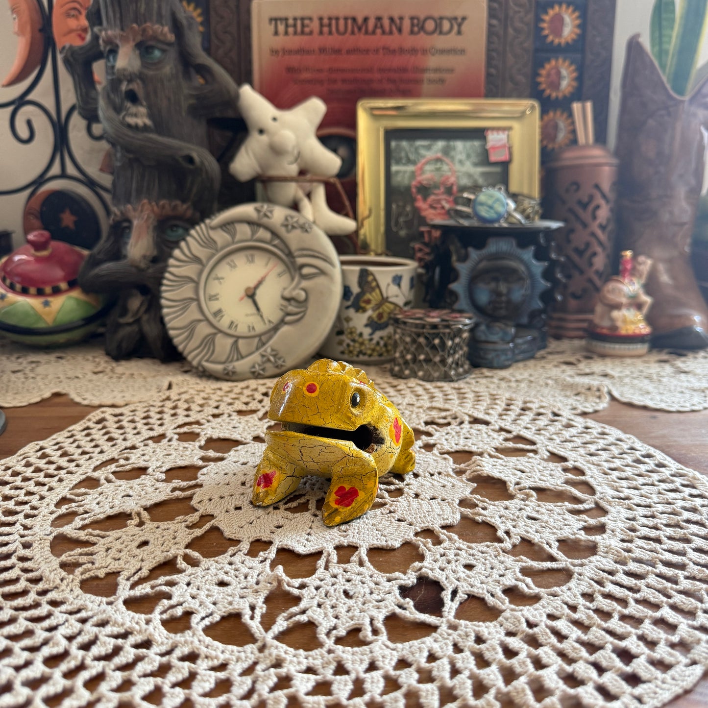 unique vintage whimsical frog figure collectable trinket