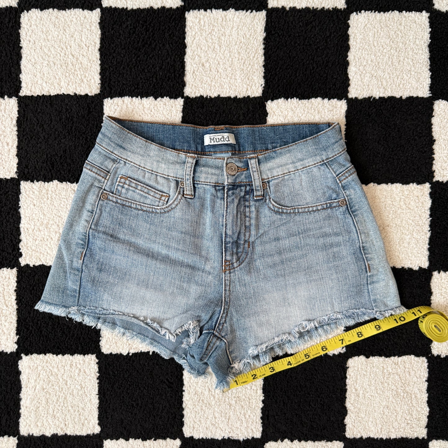 vintage whimsy 90s y2k MUDD denim shorts