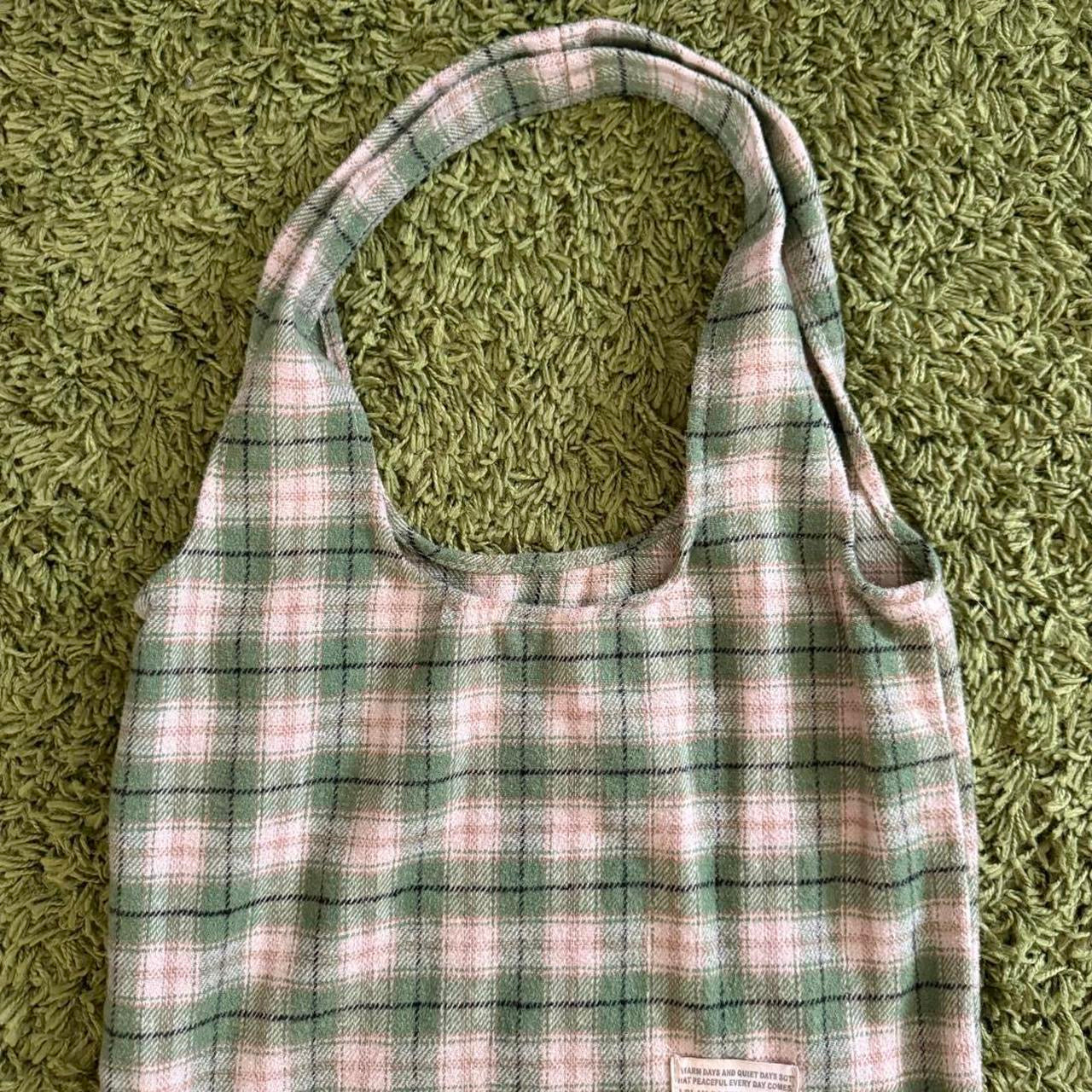 unique vintage whimsical gingham plaid tote bag