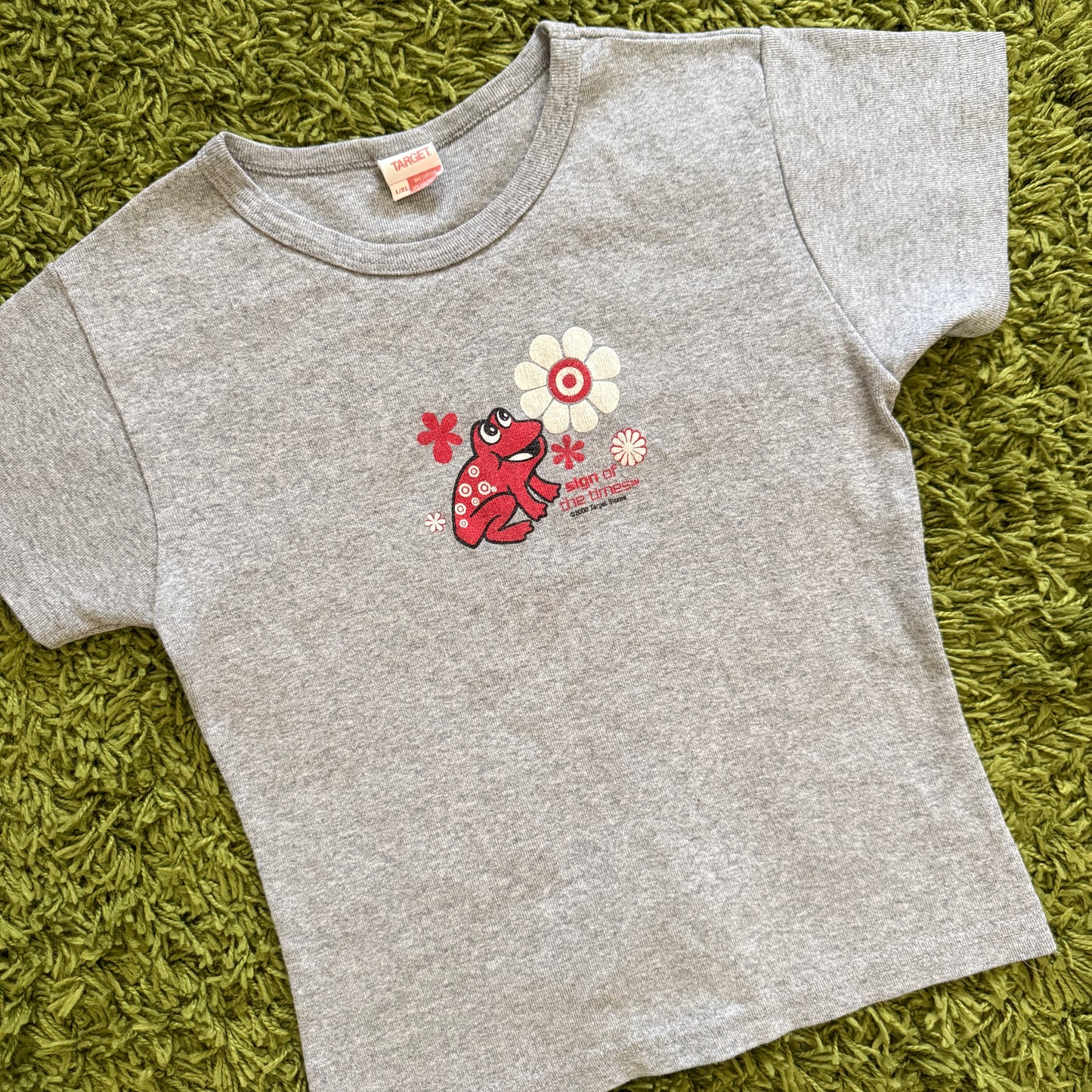 unique vintage whimsical 90s y2k frog graphic baby tee