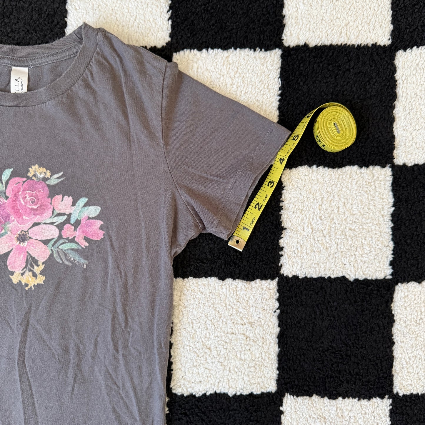 vintage whimsy 90s y2k graphic t shirt