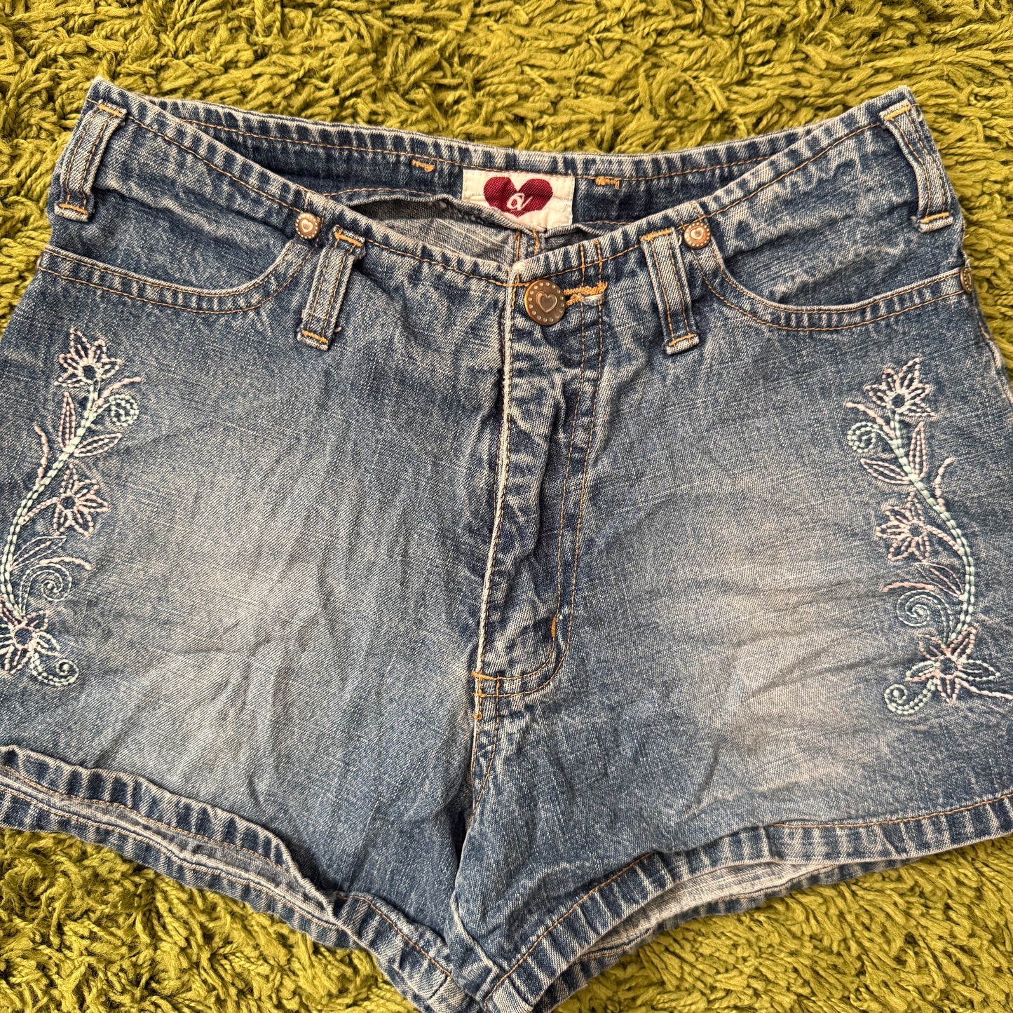 vintage whimsy 90s y2k denim embroidered shorts