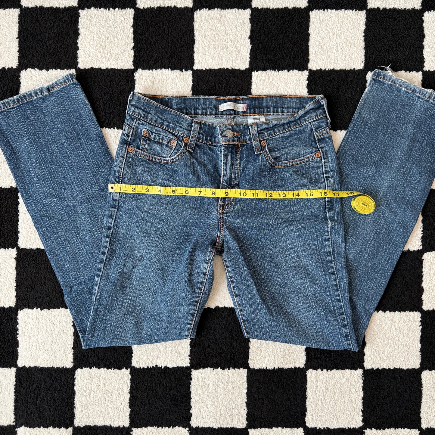 vintage whimsical 90s y2k LEVI’S denim pants