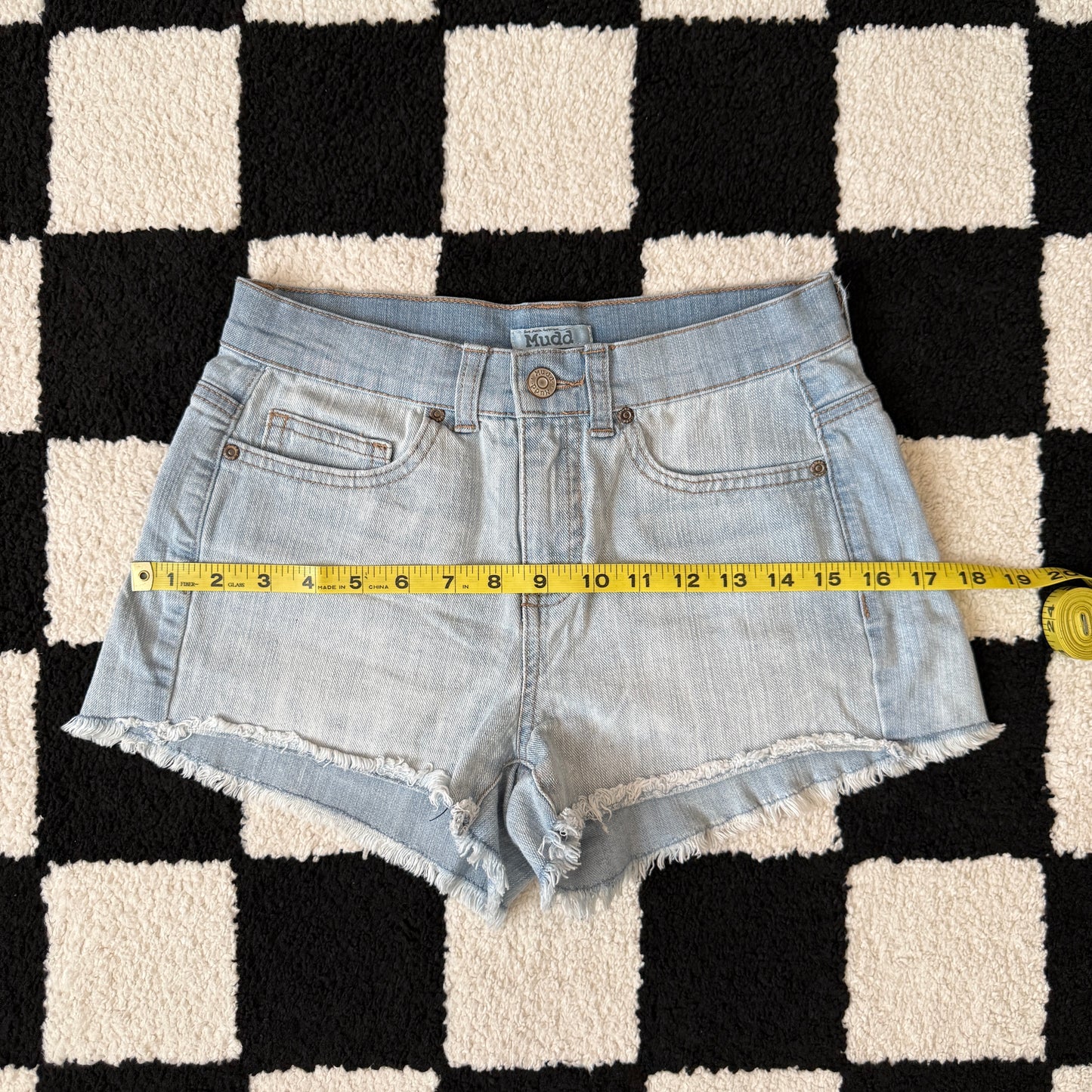 vintage whimsy 90s y2k MUDD denim shorts