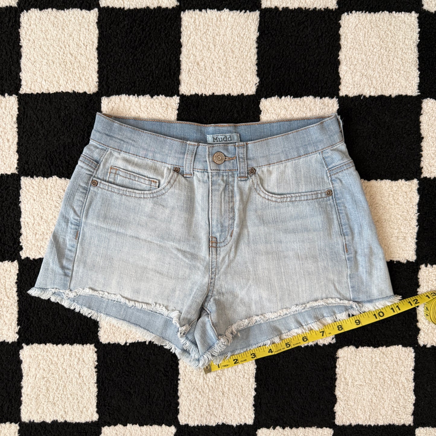 vintage whimsy 90s y2k MUDD denim shorts